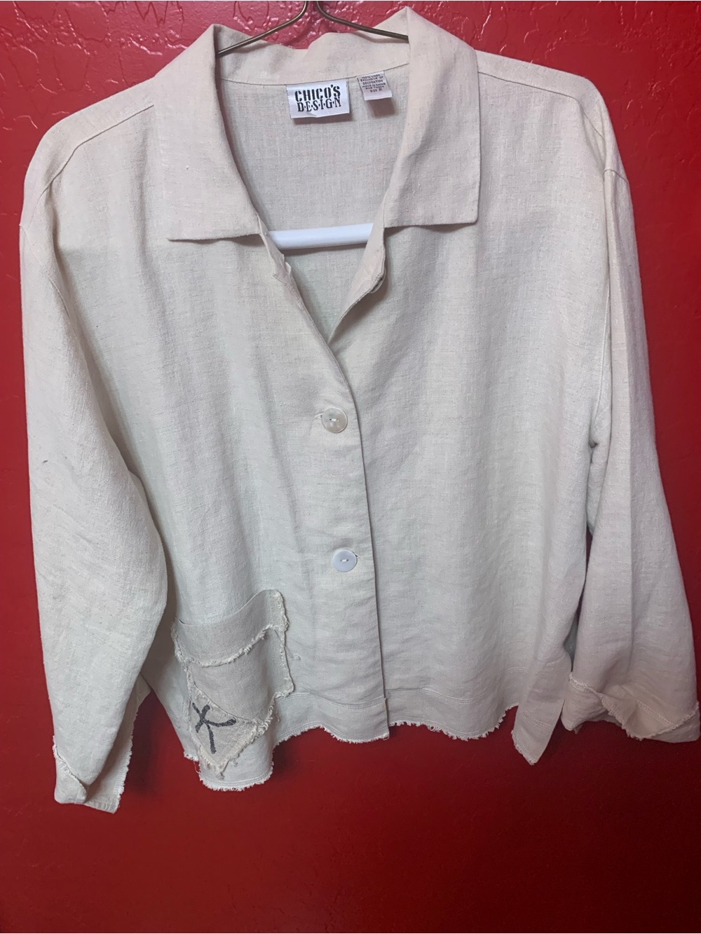 Chico’s 100% Linen Cream Button-Front Top With Asian Theme